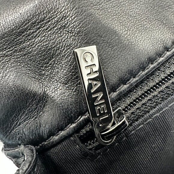 Chanel 2011 Runway Black Medium 2.55 Reissue Quilted Lambskin So Black Roll Clut - Picture 8 of 16